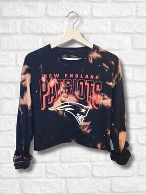 New England Patriots Long Sleeve Crop Top W/Rhinestones